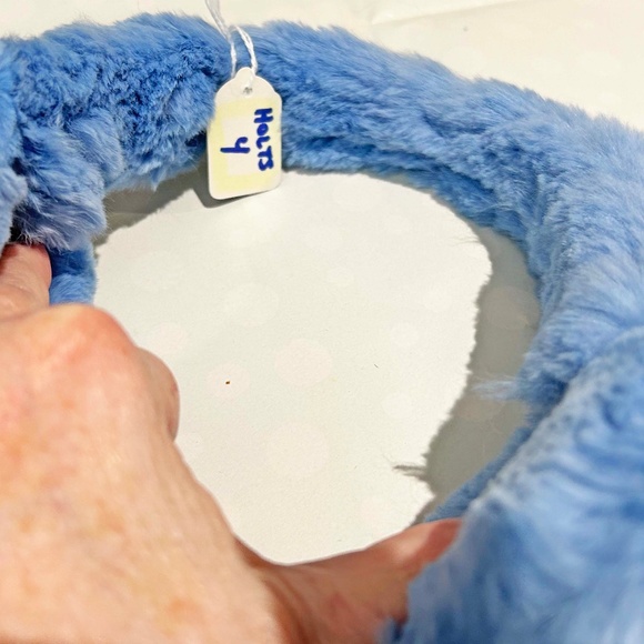 RABBIT FUR EAR MUFFS, NEW, ONE SIZE, LIGHT BLUE, HOLT RENFREW, INSULATED, GENUIN - Picture 4 of 8